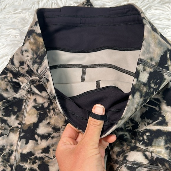 Lululemon Invigorate High-Rise Tight 25" Dispersed Light Raw Linen Multi - Picture 3 of 7